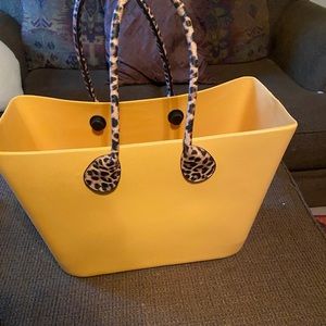 Mustard versa tote with leopard handles large